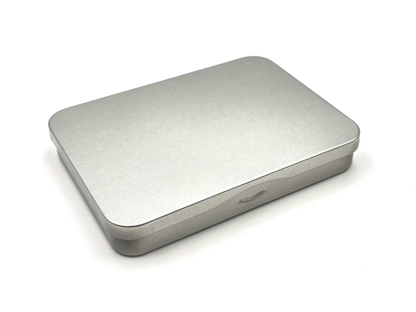 Kleine Blechdose mit Deckel, flach 