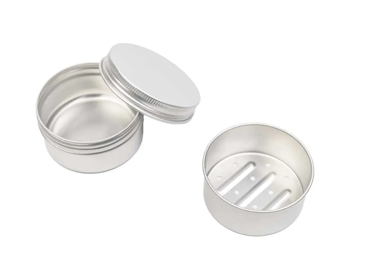 Mittlere Seifendose, rund mit Abropfgitter Mittlere Seifendose, rund mit Abropfgitter