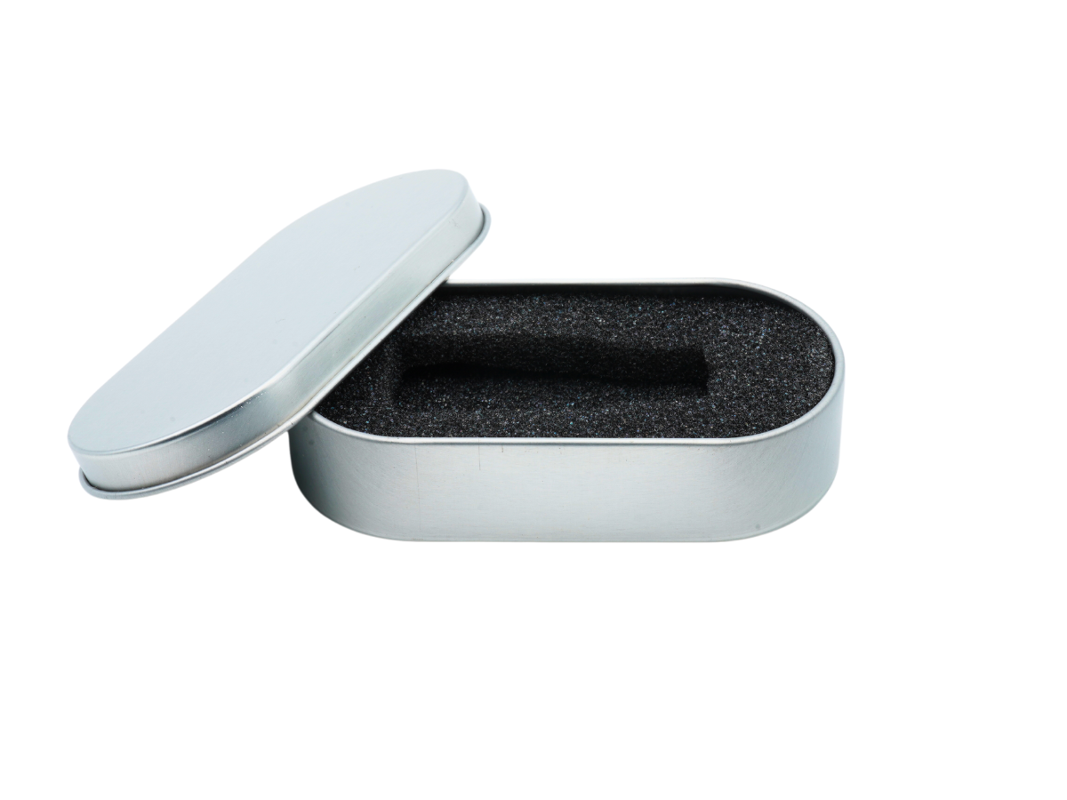 Ovale Dose mit Schaumstoff