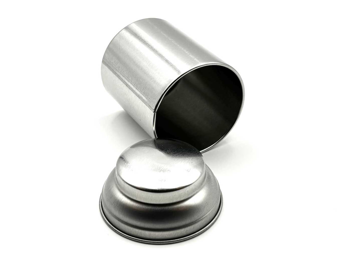 Runde Teedose mit Domdeckel, klein
